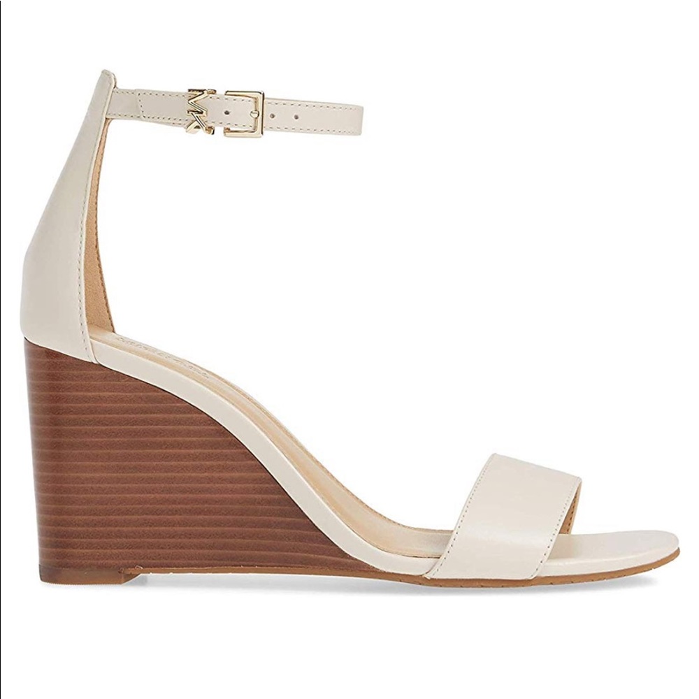 🆕MICHAEL Michael Kors
Fiona Wedge Dress Sandals
